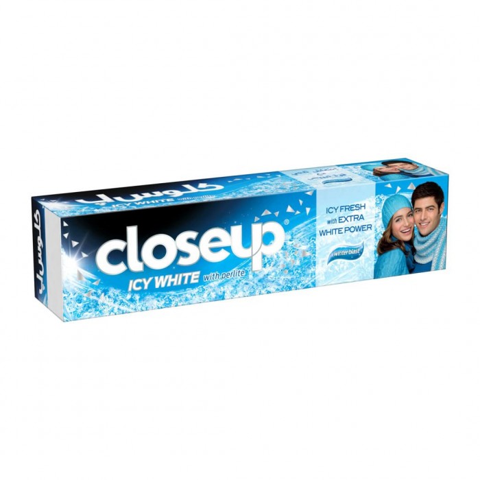 Closeup Icy White Winter Blast Toothpaste